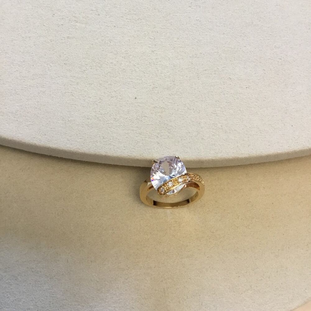 Gold Oval Stone Wrapped Ring - Picture 3 of 10
